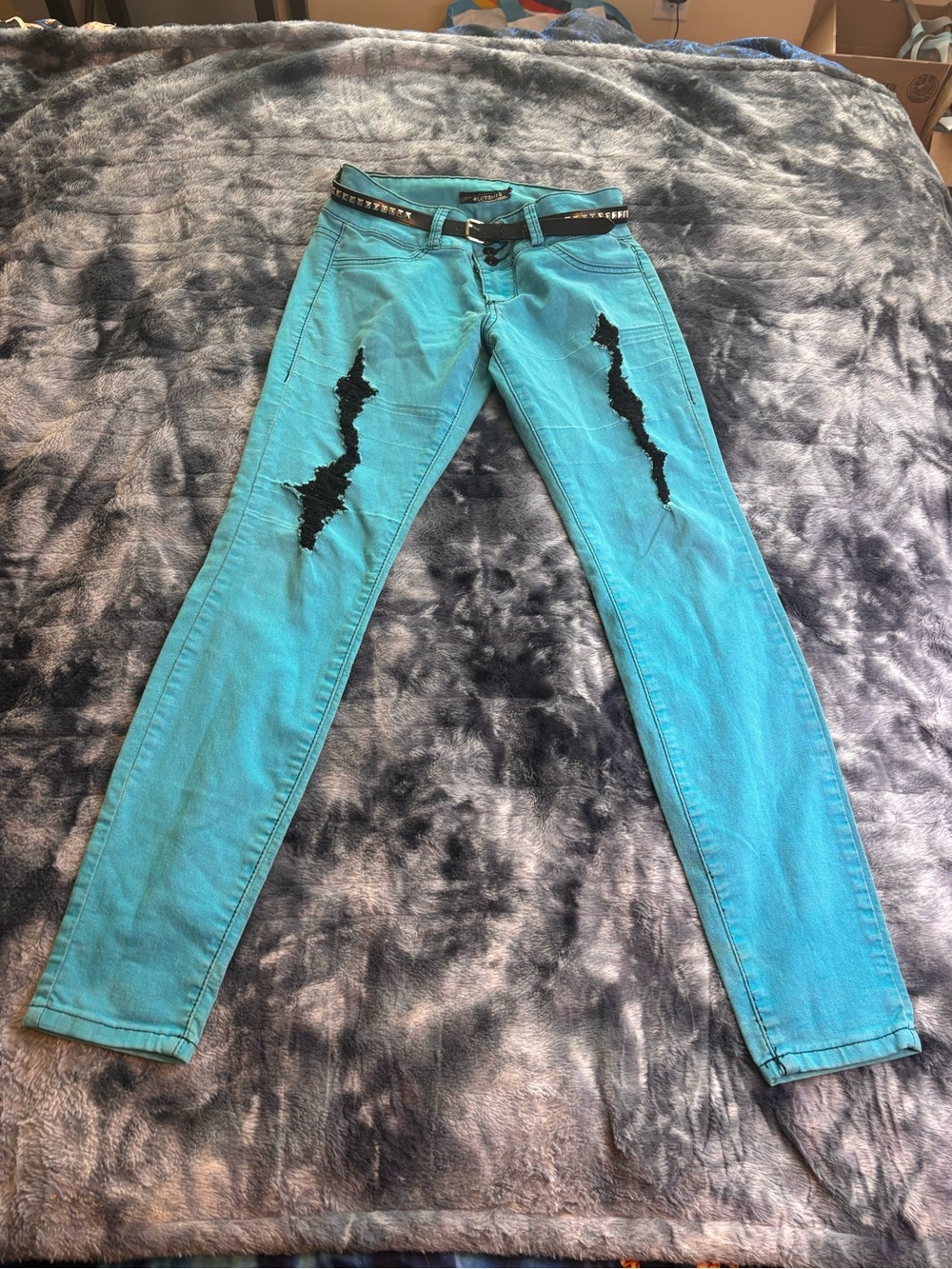 Lovesick Teal Skinny Jeans with Black Distressed Panels and bonus belt
